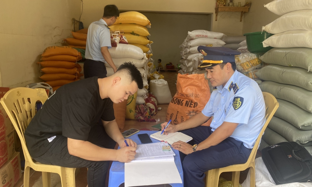 Thanh Hóa triển khai các biện pháp ngăn chặn nạn đầu cơ, găm hàng “bắt tay nhau” đẩy giá gạo tăng