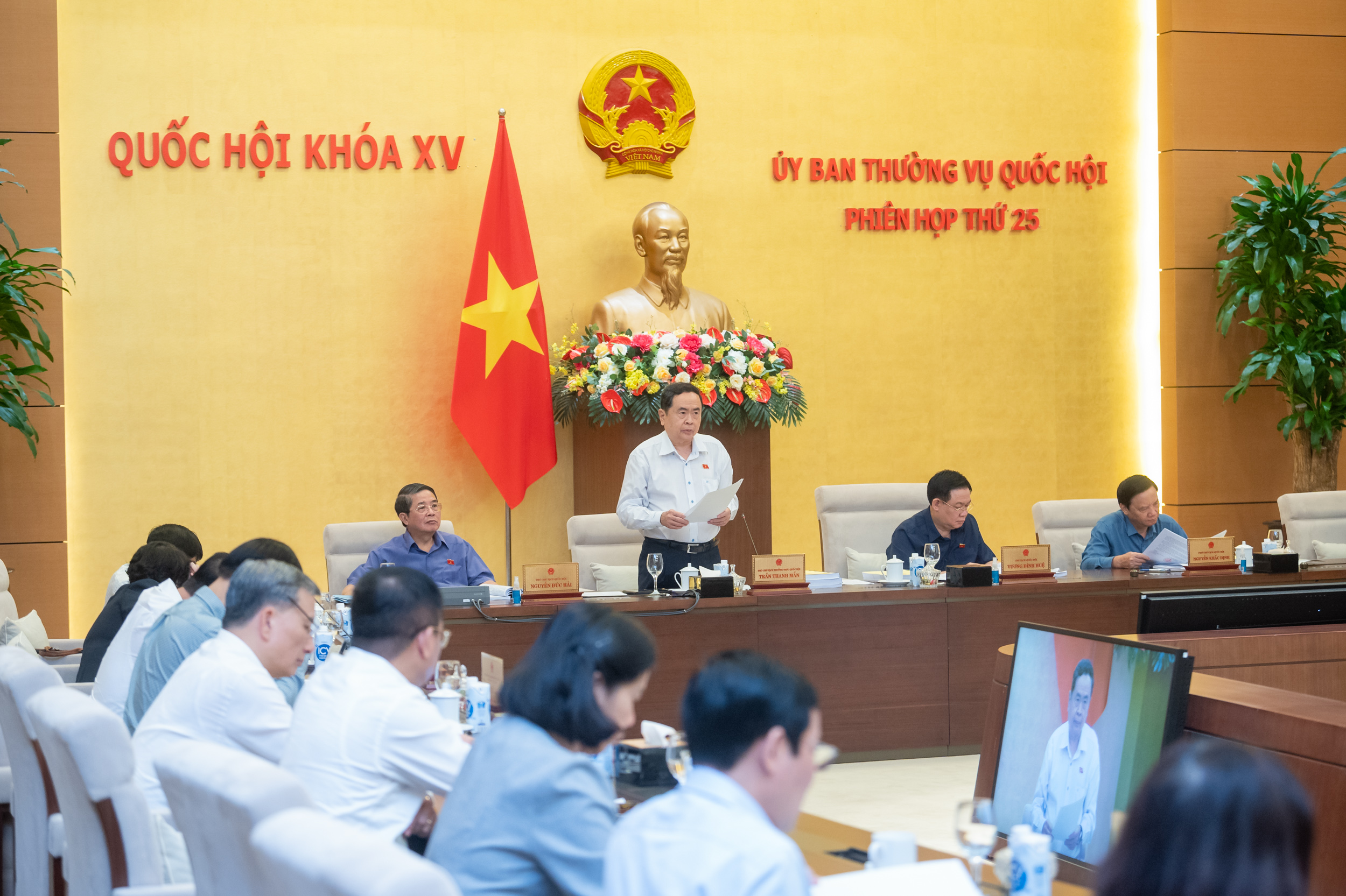 Toàn cảnh phiên họp. Ảnh - Quochoi.vn. 