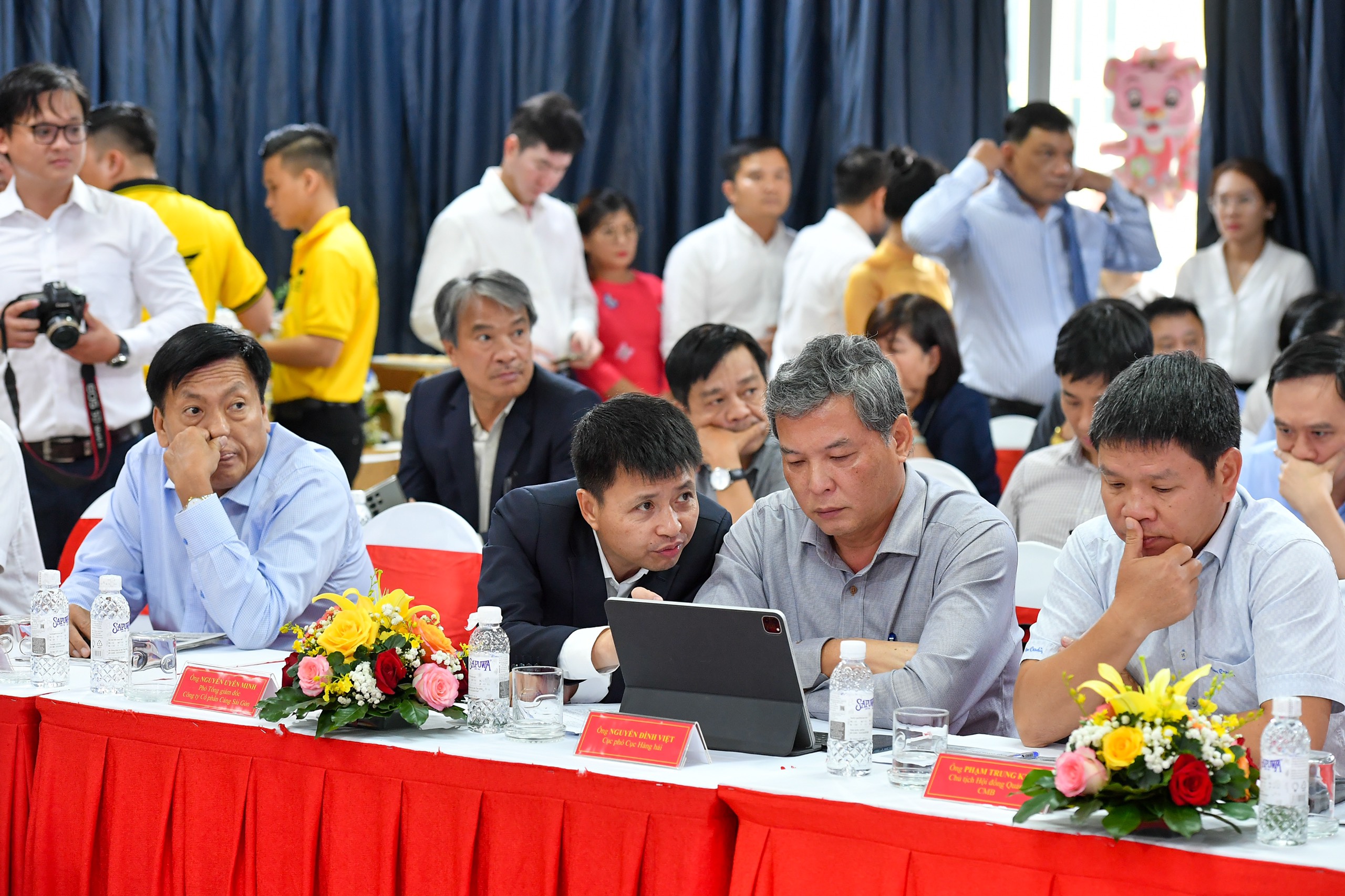 C&aacute;c chuy&ecirc;n gia trao đổi về thiết kế tĩnh kh&ocirc;ng cầu Thủ Thi&ecirc;m 4 ở hội thảo chiều 18/8 tại TP.HCM - Ảnh: TA