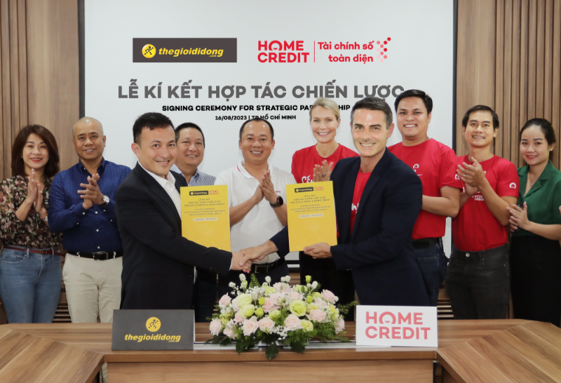 Home Credit Vietnam & The Gioi Di Dong strengthen partnership
