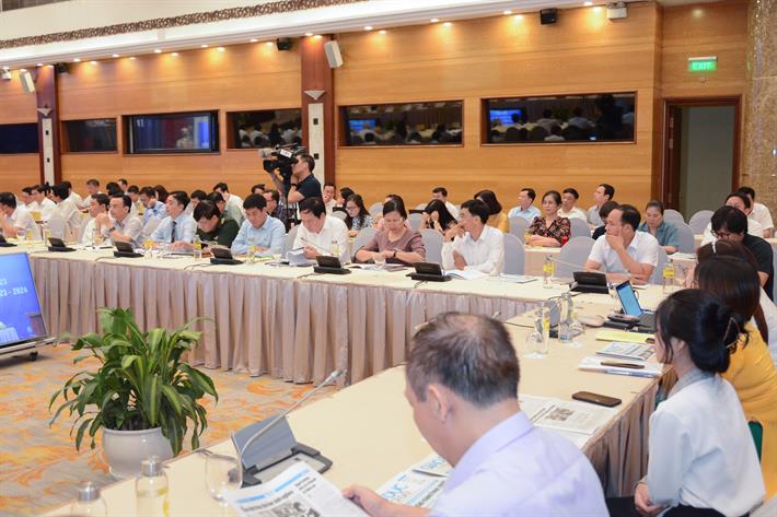 Các đại biểu dự hội nghị.