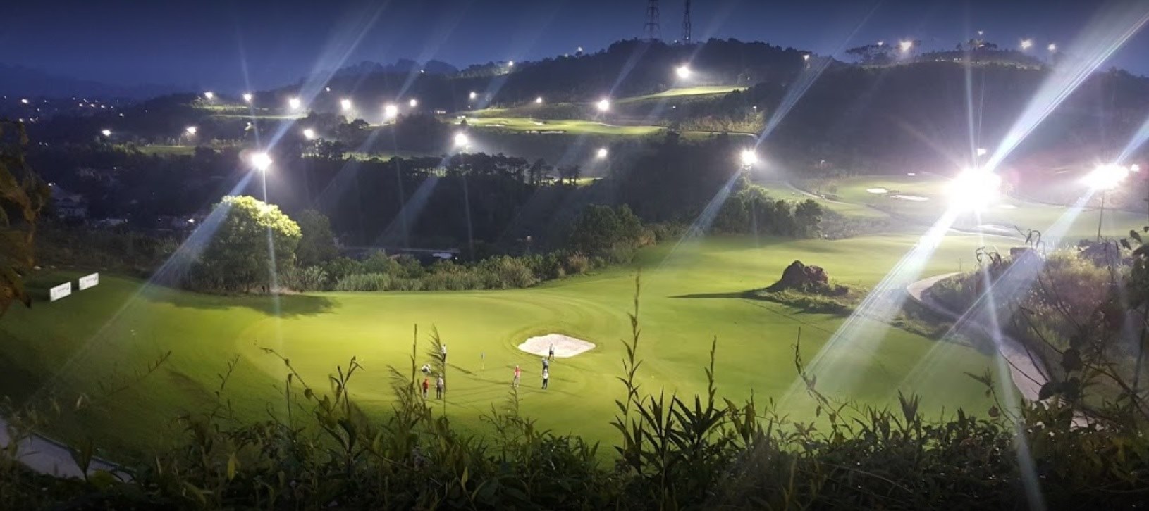 Trong số 16 khu vực quy hoạch xây dựng sân golf mới, có nhiều vị trí nằm trên các đảo của Quảng Ninh.