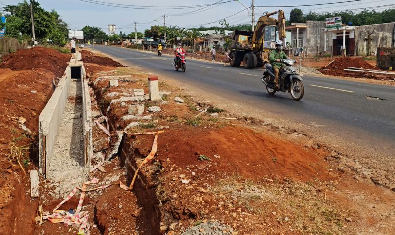 National Highway No. 19 is being upgraded. 