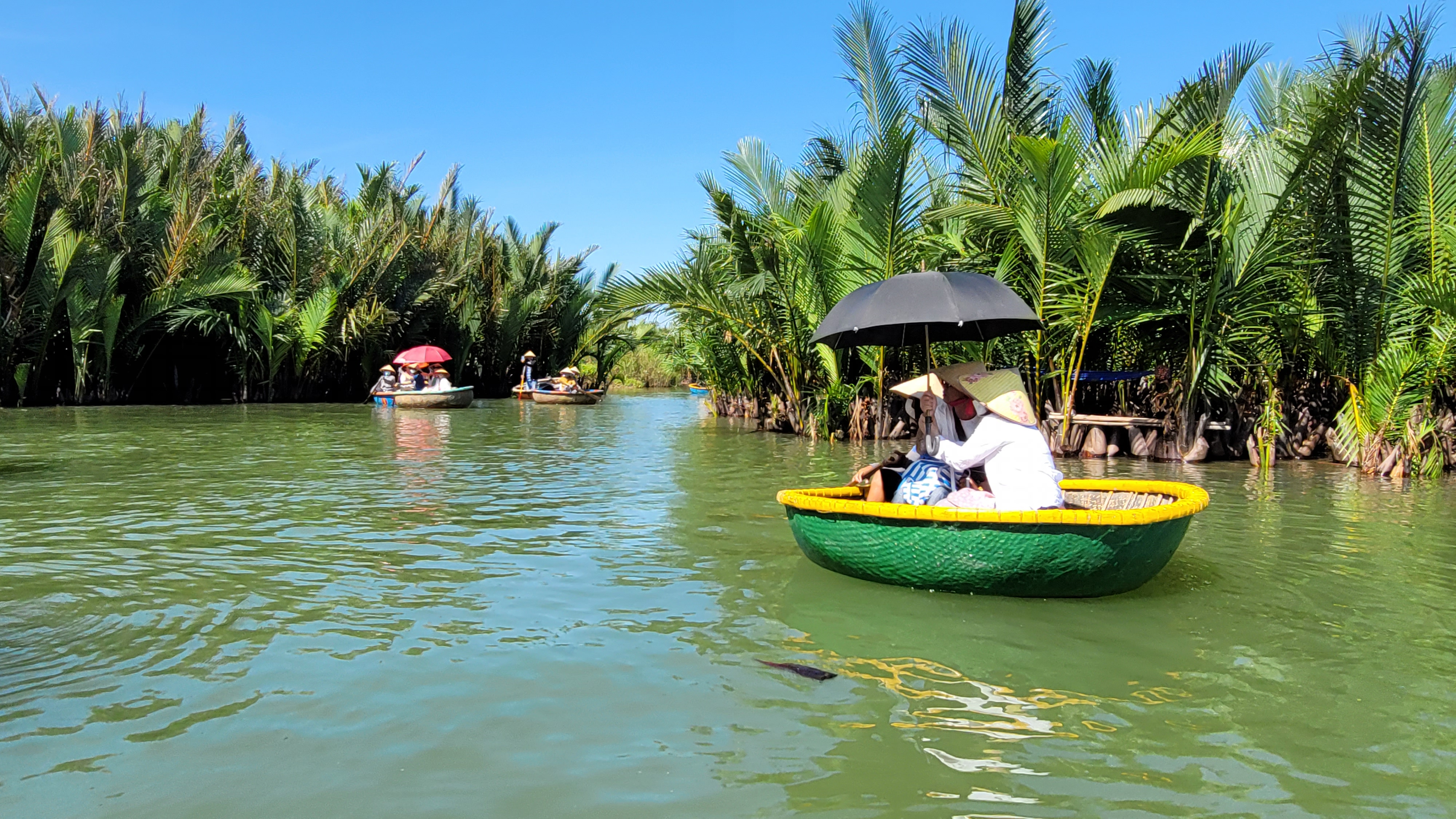 Ngày nay, nơi đây được ví như “miền Tây sông nước”, mở ra nhiều cơ hội phát triển du lịch, giúp làm giàu thêm cho mảnh đất này.