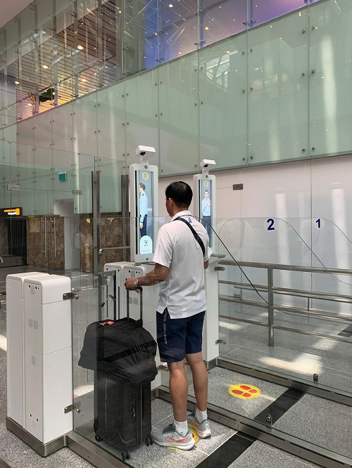 Quá trình làm thủ tục xuất nhập cảnh qua Autogate chỉ mất 30 giây.