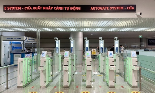 Xuất nhập cảnh tự động chỉ mất 30 giây tại 5 cảng hàng không quốc tế