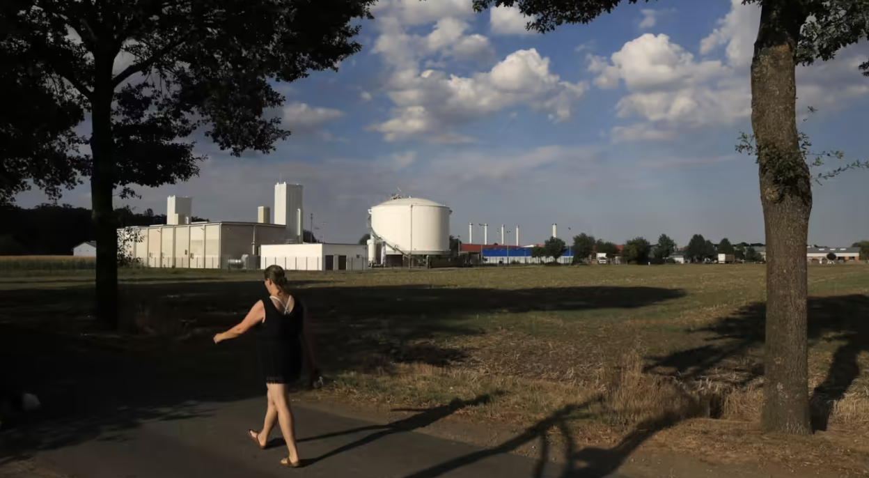 Một cơ sở dự trữ khí đốt ở miền Bắc nước Đức - Ảnh: Bloomberg/FT.