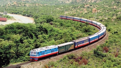 $1.15bln railway project linking Ha Tinh port with Laos proposed