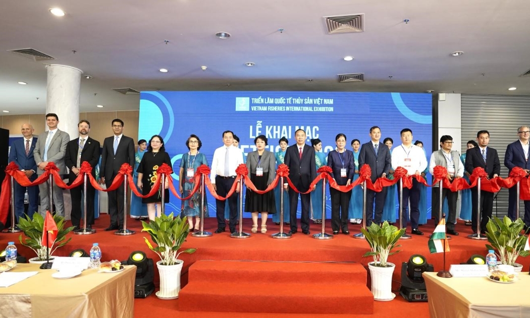 Cắt băng khai mạc Vietfish lần thứ 24.