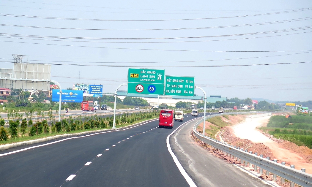Đường gom đoạn qua địa phận Hà Nội có chi phí đầu tư lớn, chủ yếu là kinh phí giải phóng mặt bằng.