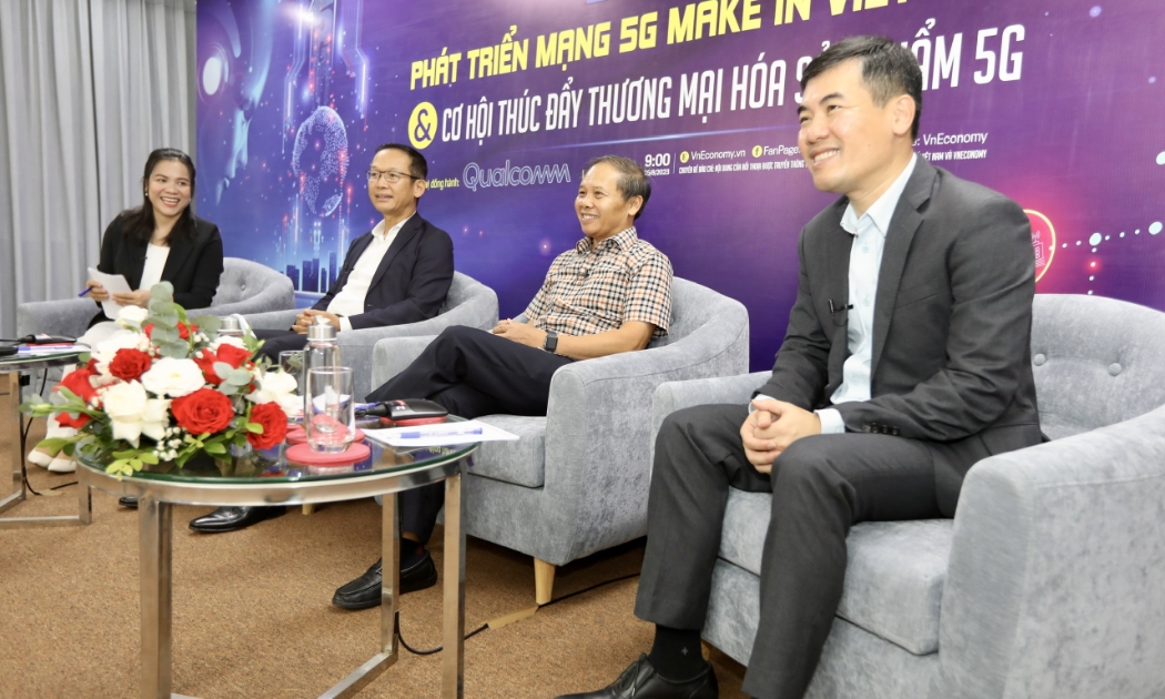 Các diễn giả trao đổi tại tọa đàm trực tuyến với chủ đề “phát triển mạng 5G Make in Vietnam và cơ hội thúc đẩy thương mại hóa 5G” diễn ra ngày 25/8/2023. Ảnh: Việt Dũng.