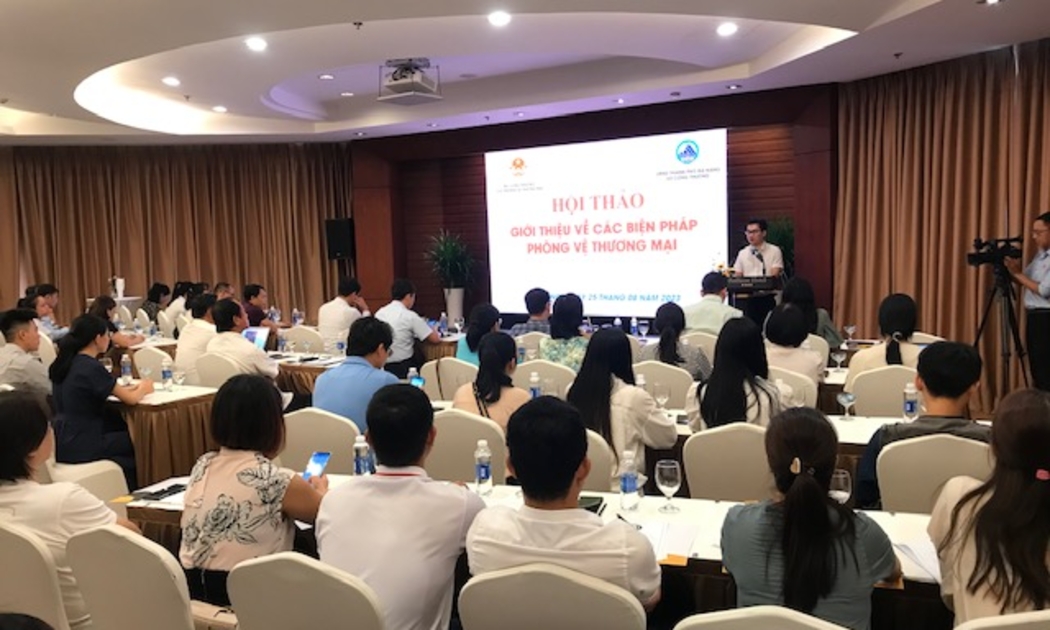 Các đại biểu tham dự Hội thảo Giới thiệu các biện pháp phòng vệ thương mại. Ảnh Ngô Anh Văn