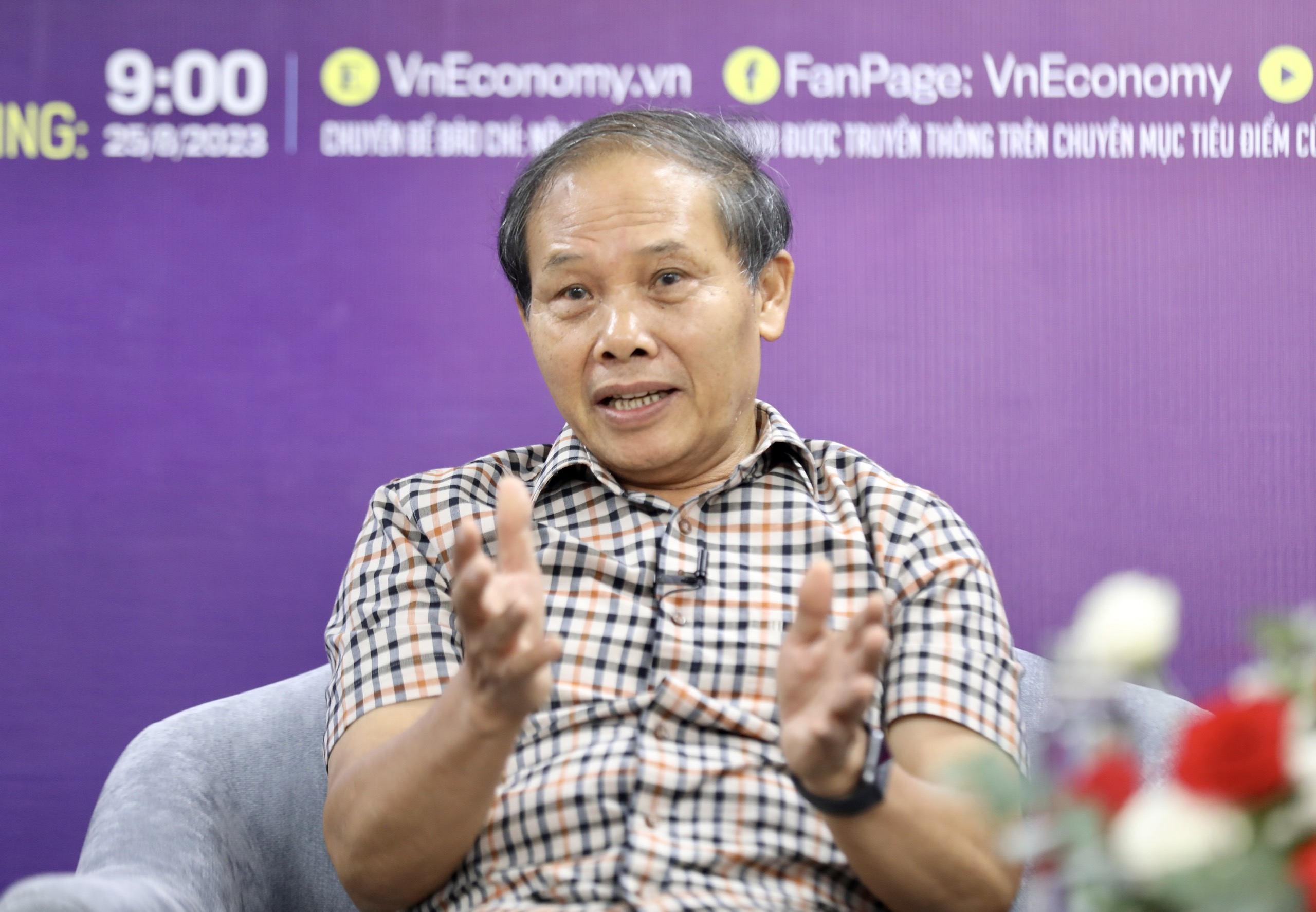 Ông Đoàn Quang Hoan, Phó Chủ tịch Hội Vô tuyến tại tọa đàm “Phát triển mạng 5G make in Việt Nam và cơ hội thúc đẩy thương mại hóa 5G” ngày 25-08-2023. Ảnh: Việt Dũng.