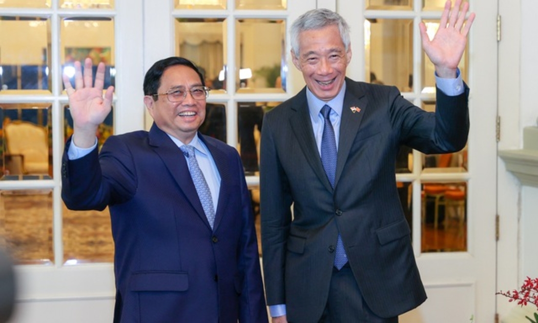 Thủ tướng Lý Hiển Long nhiệt liệt chào mừng Thủ tướng Phạm Minh Chính thăm chính thức Singapore vào tháng 2/2023 - Ảnh: VGP.