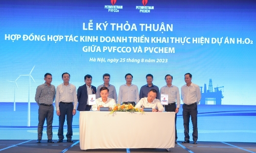 PVFCCo và PVChem hợp tác triển khai dự án nhà máy sản xuất nước oxy già