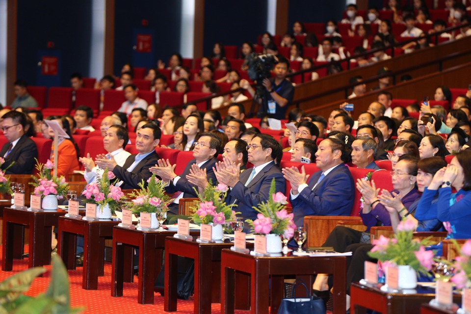 Các đại biểu tham dự Hội nghị.