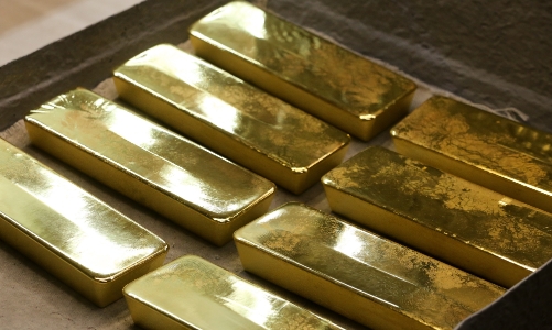 Giá vàng thế giới giữ đà tăng, “cá mập” SPDR Gold Trust lại xả