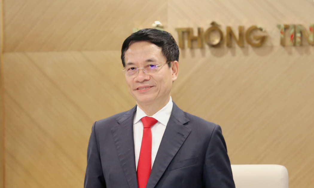 Bộ trưởng Bộ Thông tin và Truyền thông Nguyễn Mạnh Hùng mong muốn toàn thể cán bộ, công chức, viên chức, người lao động tiếp tục phát huy tinh thần 10 chữ vàng: “Trung thành- Dũng cảm- Tận tụy- Sáng tạo- Nghĩa tình” của ngành Thông tin và Truyền thông để vượt qua mọi khó khăn trên đường đi tới.