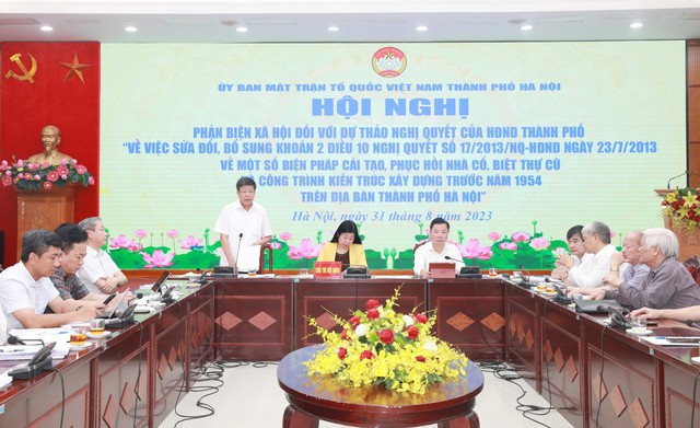 Phó Chủ tịch UBND TP. Hà Nội Dương Đức Tuấn phát biểu tại Hội nghị. Ảnh: VGP