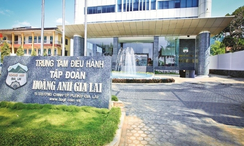 Còn lỗ luỹ kế, HOSE tiếp tục giữ nguyên diện cảnh báo đối với cổ phiếu HAG