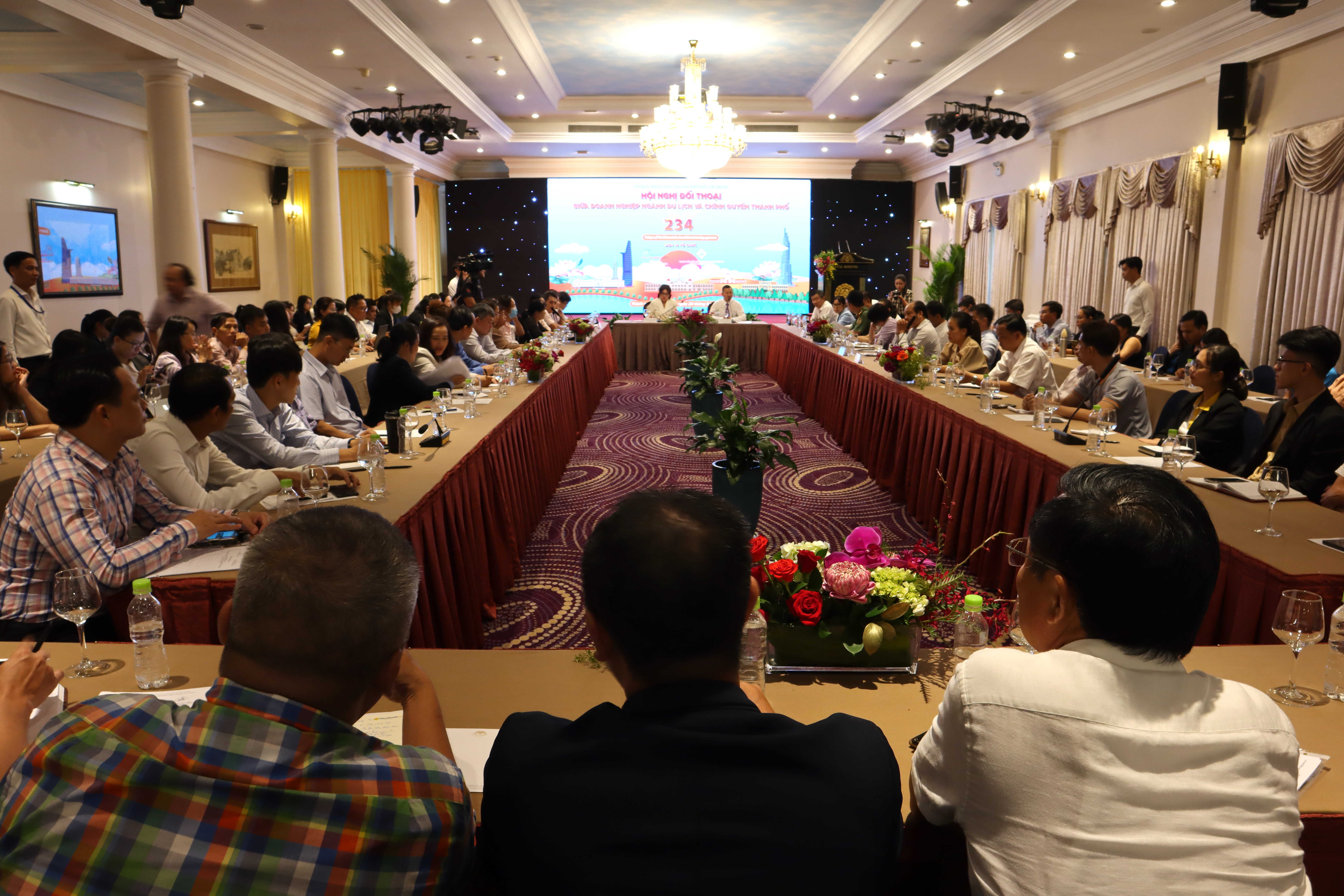 Nhiều doanh nghiệp gặp khó khăn trong nghiệm thu PCCC theo quy định mới . Ảnh: PT.