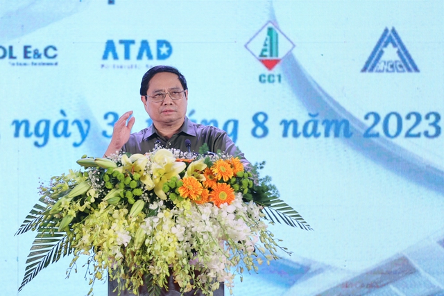 Thủ tướng yêu cầu các đơn vị chức năng phấn đấu vượt tiến độ ba hạng mục quan trọng nhất của các dự án sân bay Long Thành, Tân Sơn Nhất. Ảnh: VGP.