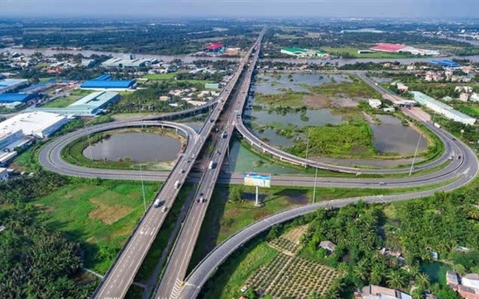 Phấn đấu đến năm 2025 có khoảng 3.000 km đường bộ cao tốc và đến năm 2030 có 5.000 km đường bộ cao tốc. Ảnh minh họa.