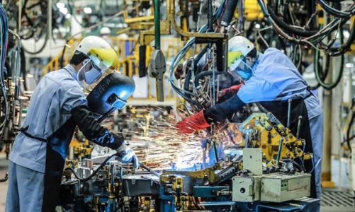 Sản xuất công nghiệp tiếp tục chuyển biến tích cực