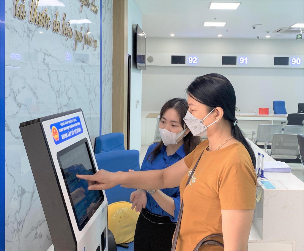 VCCI cũng đề xuất nhiều chính sách thu hút, lôi kéo thêm người dùng mới.