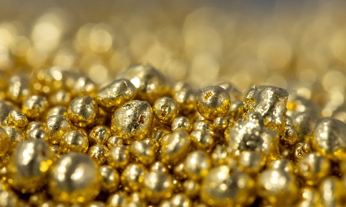 Giá vàng đương đầu áp lực giảm từ lợi suất trái phiếu và tỷ giá USD