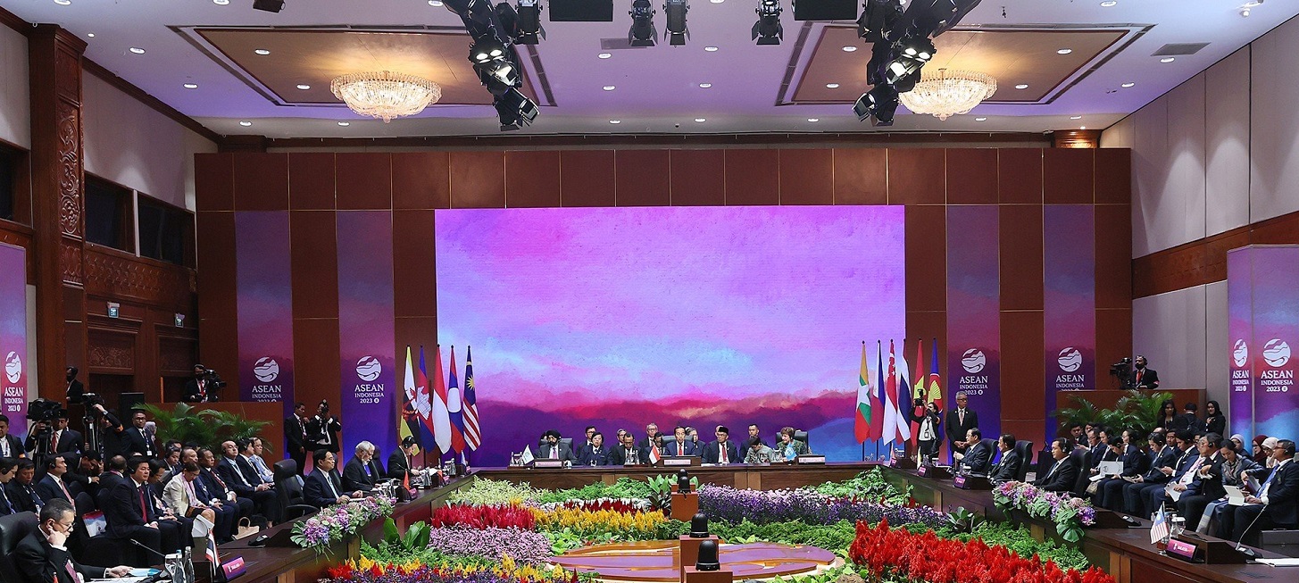 Phi&ecirc;n to&agrave;n thể Hội nghị Cấp cao ASEAN lần thứ 43. Ảnh: VGP.