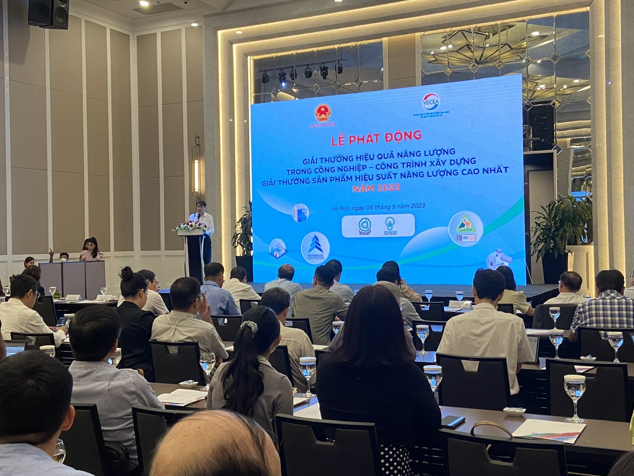 Ông Phương Hoàng Kim, Chánh Văn phòng Ban Chỉ đạo Tiết kiệm năng lượng phát biểu tại lễ phát động.