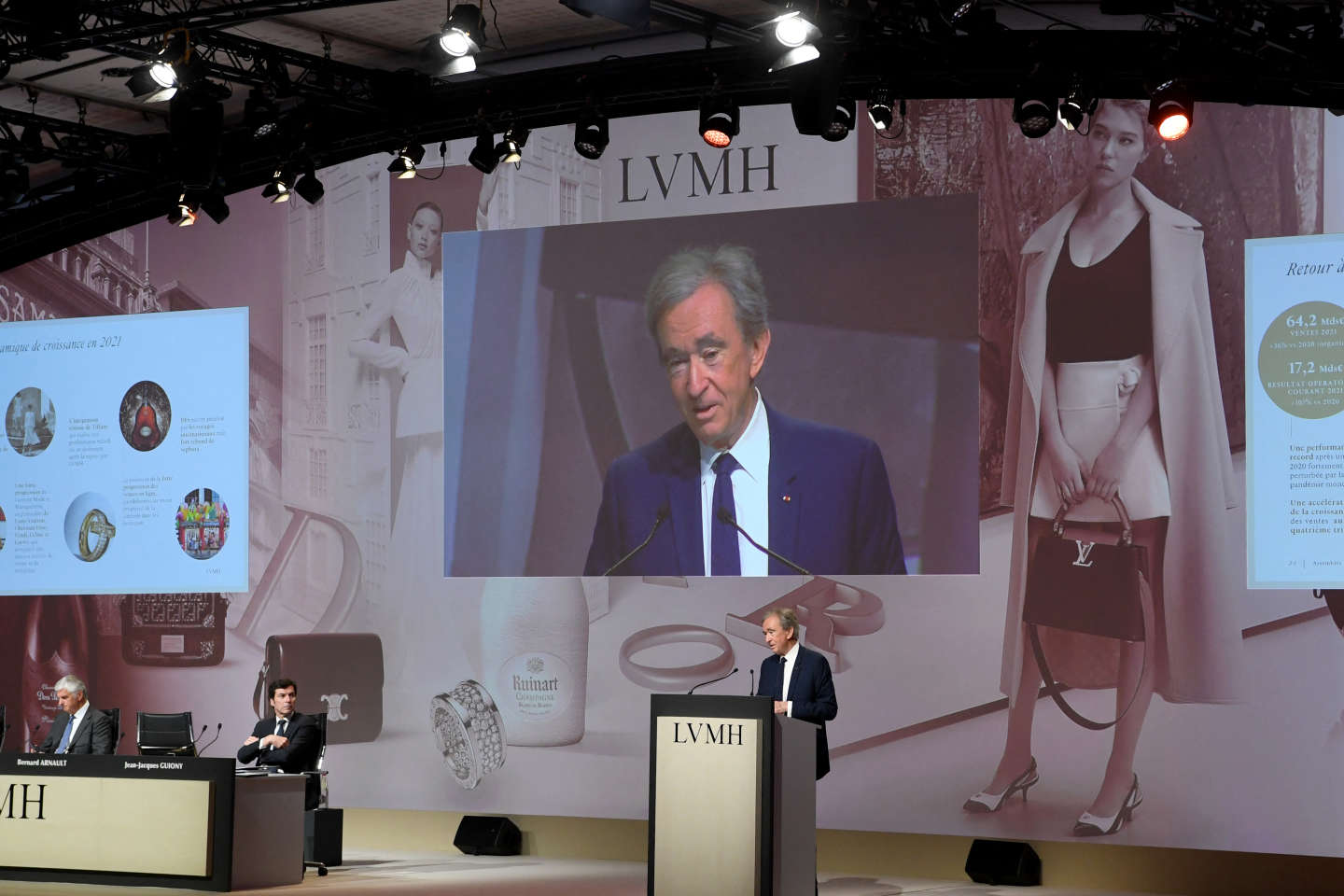 Olympic Paris 2024, nơi LVMH là nhà tài trợ, được xem là sự kiện lớn nhất từng tổ chức tại Paris, dự kiến thu hút 9,7 triệu khán giả.