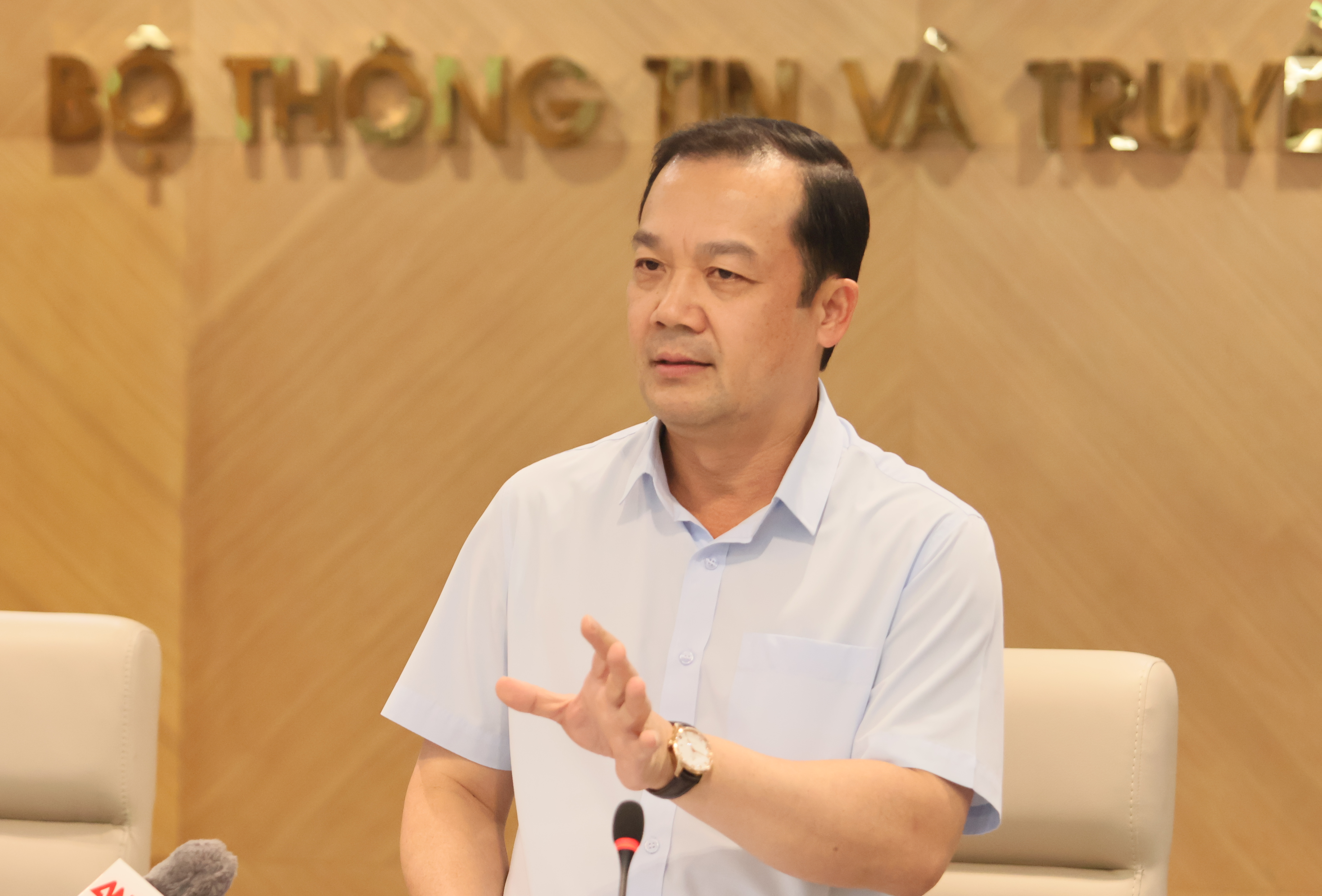 Thứ trưởng Bộ Thông tin và Truyền thông Phạm Đức Long: Đến nay, tất cả các thuê bao đăng ký mới đều được đối soát thông tin với cơ sở dữ liệu quốc gia về dân cư.