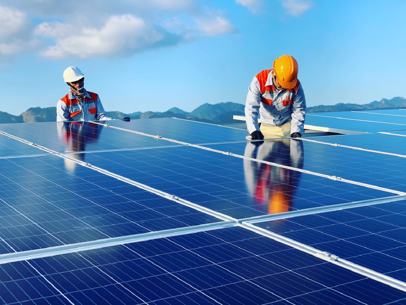 Công suất lắp đặt điện mặt trời tăng rất nhanh trong những năm qua.