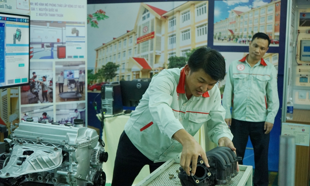 Thay đổi quy định về xếp lương giáo viên dạy nghề. Ảnh minh họa - N.Dương.