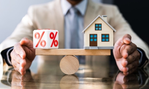 Lãi suất cho vay phải hạ xuống bao nhiêu thì thị trường bất động sản mới ấm lại? 