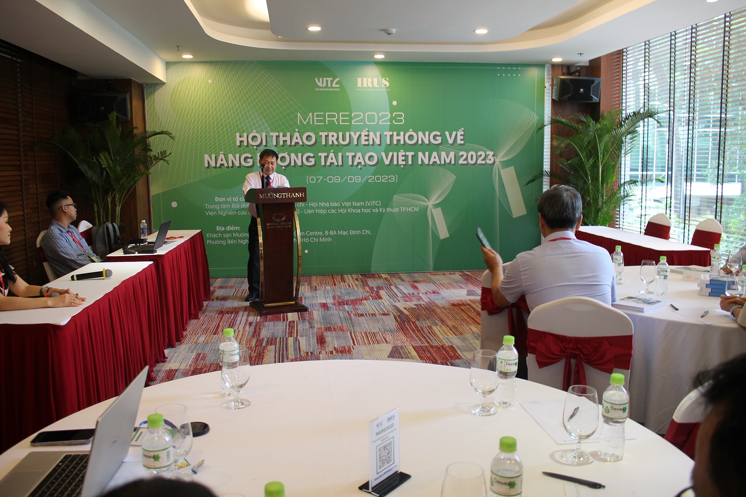 GS.TS. Nguyễn Văn Phước, Chủ tịch Liên hiệp các Hội Khoa học và Kỹ thuật Thành phố Hồ Chí Minh phát biểu khai mạc hội thảo.
