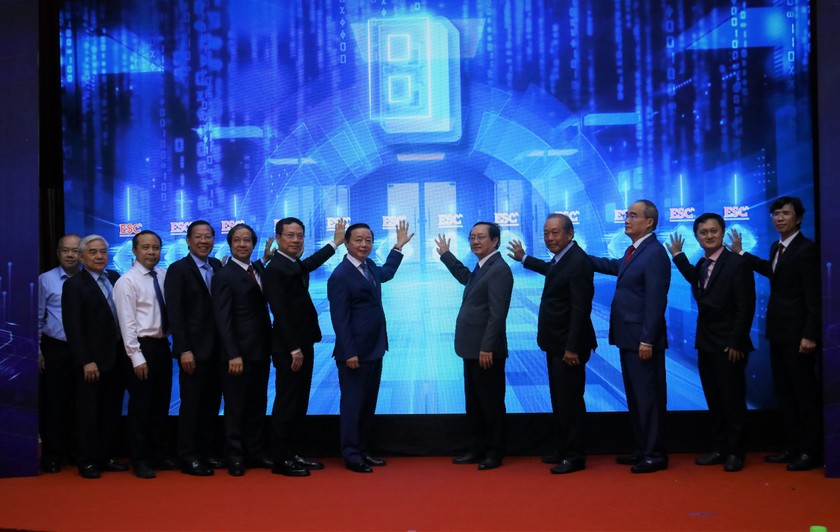 Thành lập Trung tâm đào tạo điện tử, vi mạch bán dẫn tại Khu Công nghệ cao TP.HCM. 