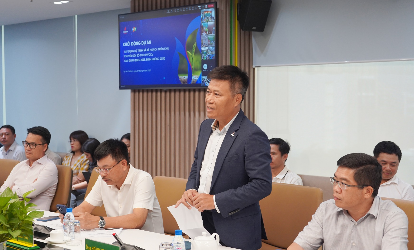 Ông Hoàng Trọng Dũng, Chủ tịch HĐQT PVFCCo đặt ra các yêu cầu cho Ban triển khai dự án.