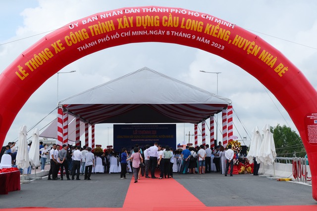 Công trình cầu Long Kiểng hoàn thành và đưa vào sử dụng vào sáng ngày 08/9/2023 sau 22 năm khởi động. Ảnh: Hà Mai.