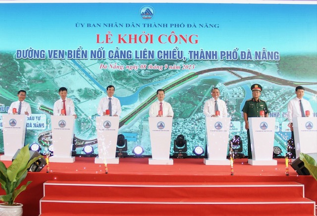 Nghi lễ khởi công đường ven biển nối cảng Liên Chiểu. 