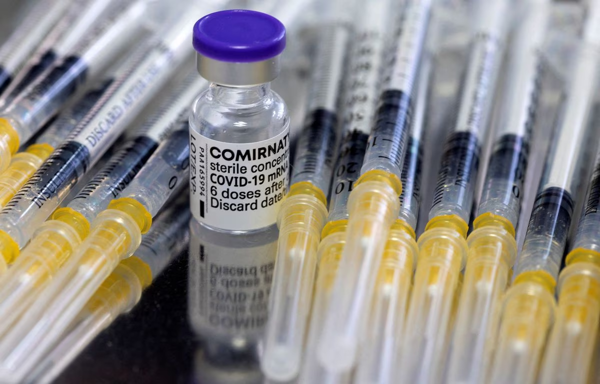 EMA đã phê duyệt phiên bản mới của vaccine ngừa Covid-19 do hãng Pfizer và BioNTech điều chế.