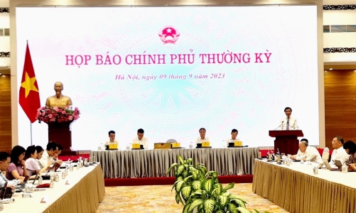GDP tăng trưởng thấp đặt ra nhiệm vụ nặng nề cho những tháng cuối năm