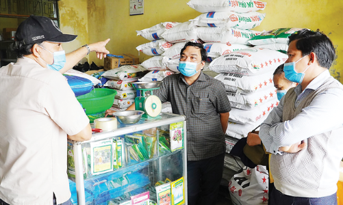 Nông dân “chật vật” vì vật tư nông nghiệp