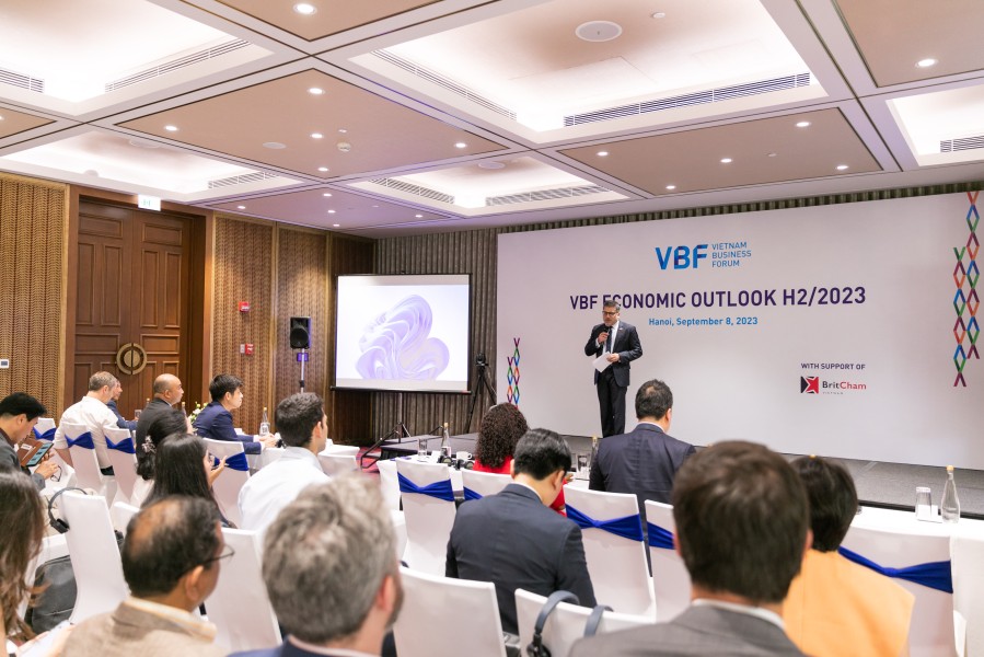 VBF Co-Chair, Mr. Nitin Kapoor, presenting his opening remarks. Source: VBF