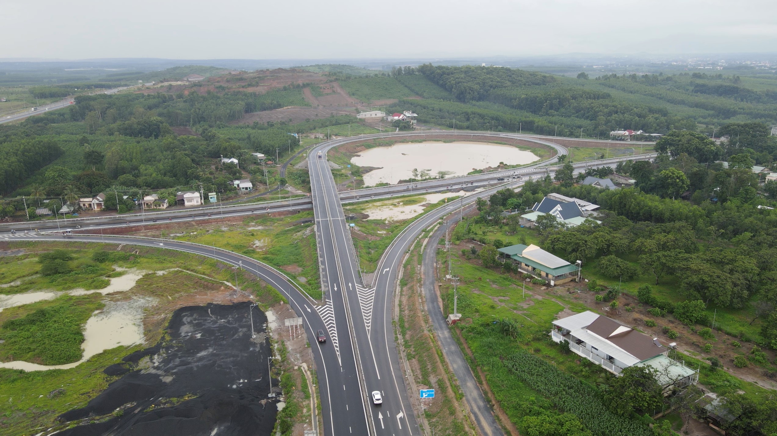 Nút giao cao tốc Ông Đồn kết nối Đức Linh với tuyến cao tốc TP.HCM - Long Thành - Dầu Giây.