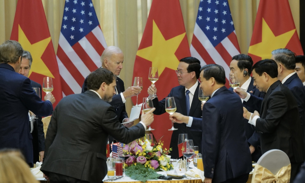 Chủ tịch nước Võ Văn Thưởng chủ trì chiêu đãi trọng thể Tổng thống Hoa Kỳ Joe Biden đang thăm cấp Nhà nước tới Việt Nam - Ảnh: VGP/Nhật Bắc