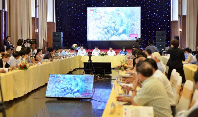 Quanh cảnh Diễn đàn tại Đắk Lắk