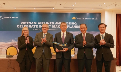 Vietnam Airlines ký hợp đồng mua 50 máy bay Boeing 737 Max, trị giá 10 tỷ USD
